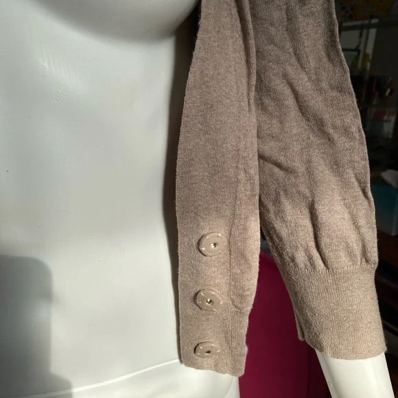 Gap cardigan size large - Picture 5 of 7